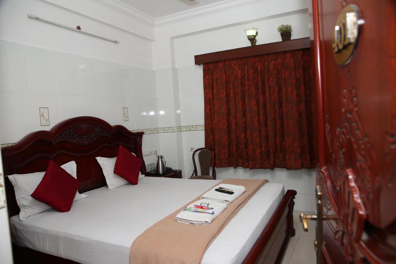 Grand View Residency Chennai Hotel Buitenkant foto